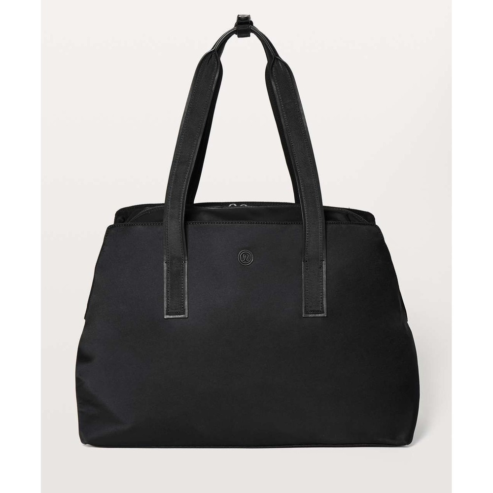 Lululemon Go Getter Bag Womens 25L Black Gym Duffle Heatproof Pocket Tote Travel